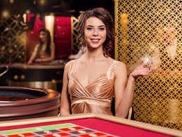 Bangladesh user checking bat 555 Daily Casino Guide on a phone screen